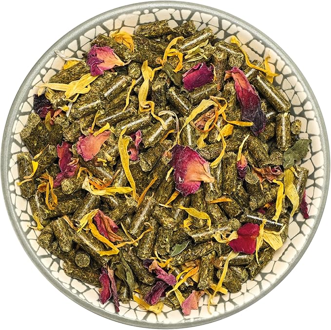 Bunny Nature Guinea Pig Food Pellets GuineaPigDream Flowers, 63 Herbs, Stabilized Vitamin C, Rose Petals, Peppermint, High Fiber, Grain Free, Digestive - 3.3 lbs