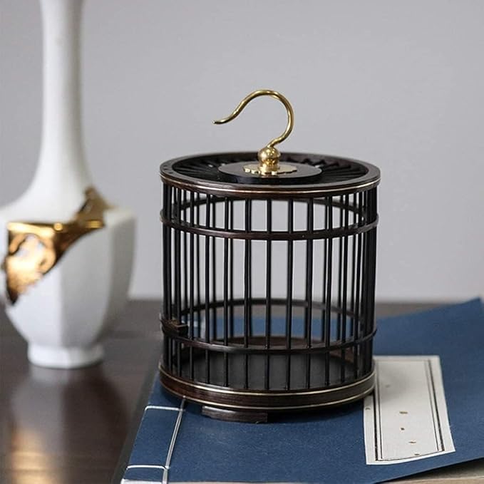 Black Travel Carrier Cage Plastic Bird Cage with Hook Flight Birdcage Round Bird Aviary Bird Carrier Budgie Cage Easy Practical