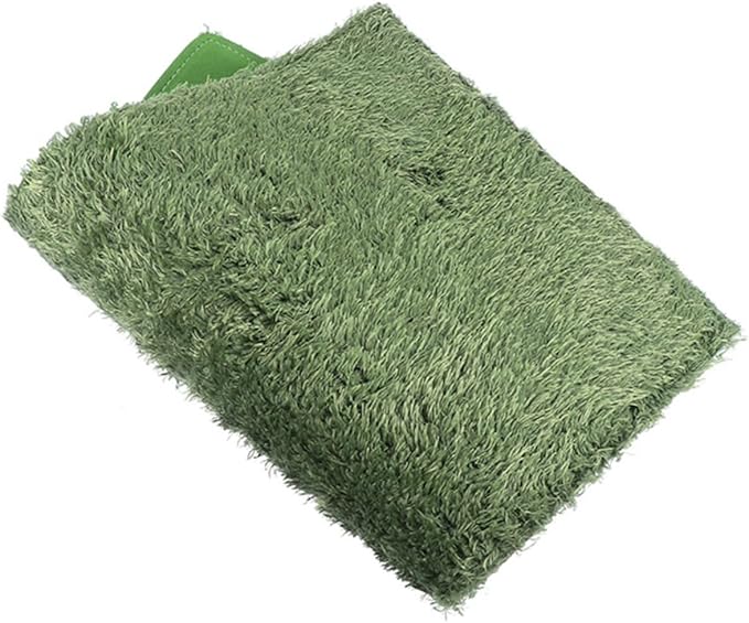 Yardwe Decorative Reptile Carpet Absorbent Faux Grass Substrate for Turtles Frogs Lizards and Tortoises Comfortable Resting Place for Your Pets