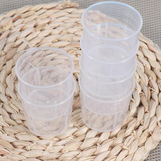 100 Pcs Reptile Food Cups and Water Bowls, Reusable Measuring Dishes with Washable Scale, White Plastic Feeding Cups for Crawling Pets and Terrarium Use