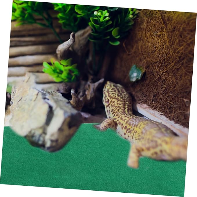 Milisten Reptile Warm Cushion Durable Pet Sleeping Pad for Tortoises Lizards Spiders for Terrarium Reptile Supplies Keeps Pets Cozy Winter