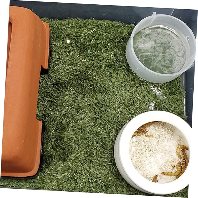 Mikikit Lifelike Fake Lawn Reptile Carpet Mat for Terrarium Bedding Comfortable and Breathable Pet Cushion for Tortoises Lizards and Other Reptiles