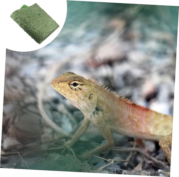 UPKOCH 2pcs Moss Reptile Carpet Mats for Turtle Bedding Reptile Tank Substrate Dry Breathable Pet Mat