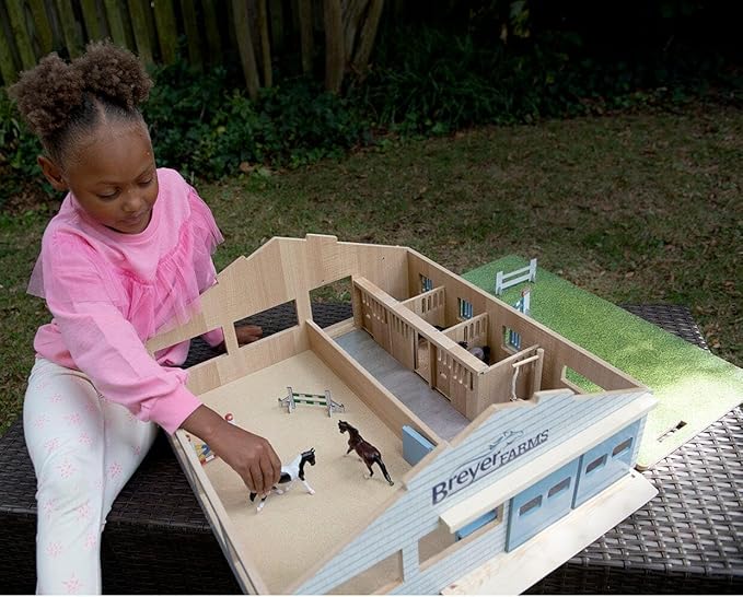 Breyer Horses Breyer Farms Deluxe Arena Stable | 24 Piece Playset | 2 Stablemates Horses Included | 24.25" L x 22" W x 10.5" H | 1:32 Scale | Model #59243