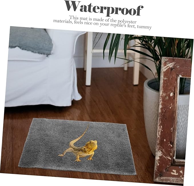BESPORTBLE 2pcs Convenient Reptile Carpet Absorbent Tortoise Bedding Mat Breathable and Wear-Resistant for Snakes Lizards and Geckos Terrarium Decor