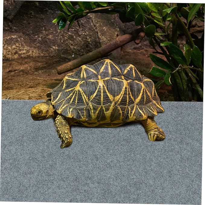 Reptile Cage Liner Mat Soft Water-Resistant Carpet Bedding for Turtles Snakes and Lizards Absorbent Substrate for Terrariums