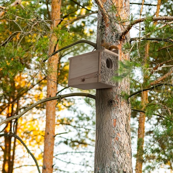 Wonderjune 1 Pcs Large Squirrel Nesting Box Squirrel House for Outside Nesting Hanging Handcraft Thick Wood Winter Chipmunk Outdoor Shelter Garden Yard Support Local Wildlife Easy Install(Horizontal)