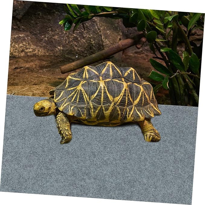 Yardwe Beard Dragon Lizard Carpet Substrate Liner for Reptile Terrarium Moisture Retentive Pet Bedding Mat Gray Climbing Environment for Tortoise and Lizards