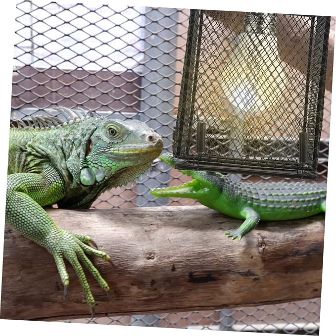 Reptile Lamp Mesh Cover Easy to Install Protective Cage Light Shade for Tortoise Lizard and Snake High-Temperature Design for Safe Heating and Dissipation