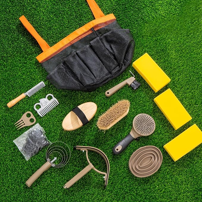Uross Horse Grooming Kit Bag 15 pcs