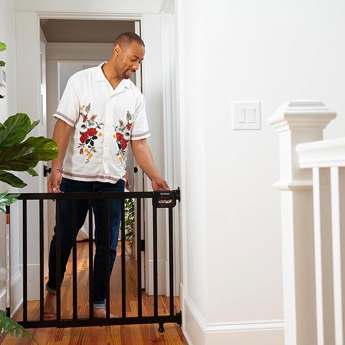 Summer Infant Deluxe Stairway Simple to Secure Safety Pet and Baby Gate,30'-48' Wide, 32' Tall, Install on Wall or Banister in Doorway or Stairway,Hardware Mount, Auto Close Walk-Thru Door-Black Wood